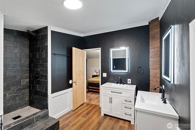 9390 Phillips Road SE, Port Orchard, WA 98367