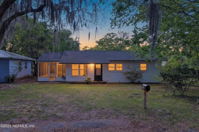 1814 LOCUST Avenue, Palatka, FL 32177