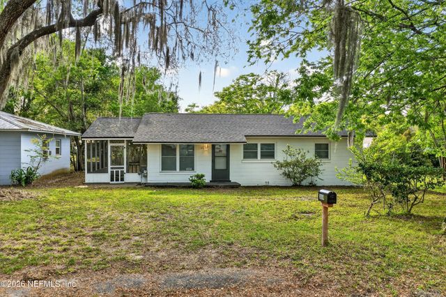 1814 LOCUST Avenue, Palatka, FL 32177