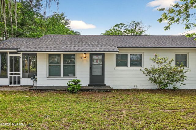 1814 LOCUST Avenue, Palatka, FL 32177
