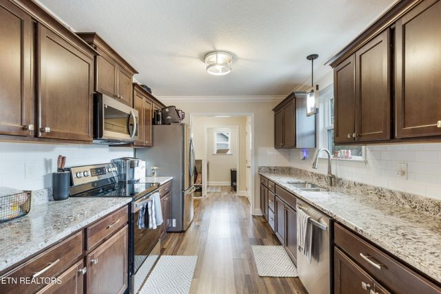 3833 Hillside Terrace Lane, Knoxville, TN 37924