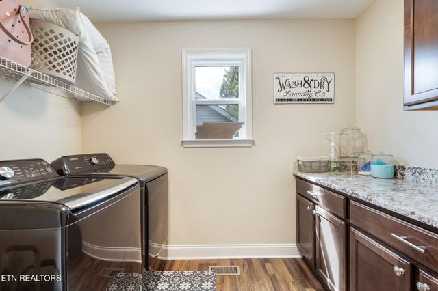 3833 Hillside Terrace Lane, Knoxville, TN 37924