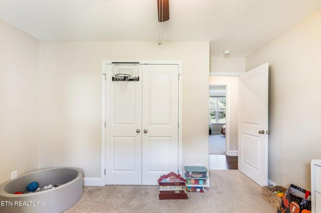 3833 Hillside Terrace Lane, Knoxville, TN 37924