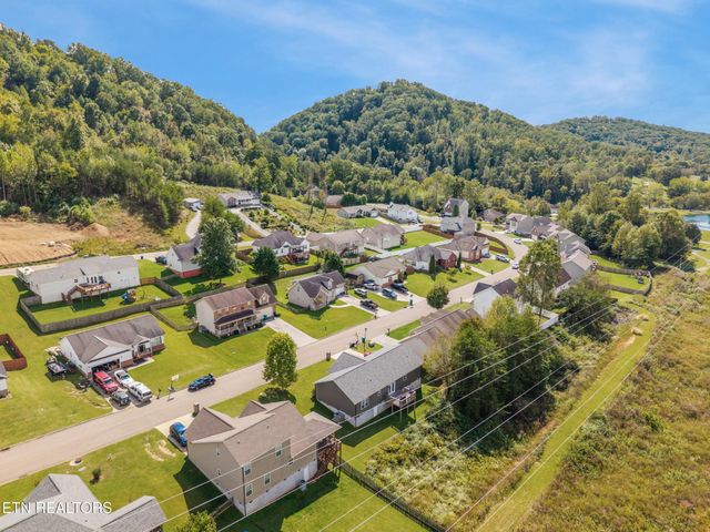 3833 Hillside Terrace Lane, Knoxville, TN 37924