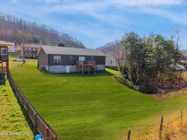 3833 Hillside Terrace Lane, Knoxville, TN 37924