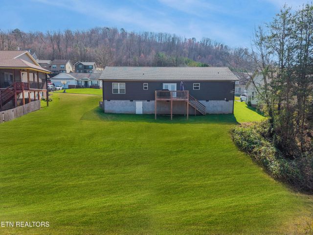 3833 Hillside Terrace Lane, Knoxville, TN 37924