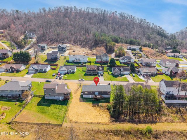 3833 Hillside Terrace Lane, Knoxville, TN 37924