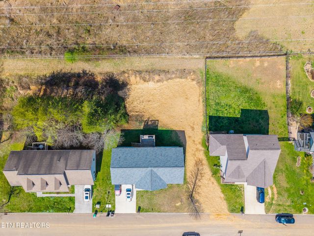 3833 Hillside Terrace Lane, Knoxville, TN 37924