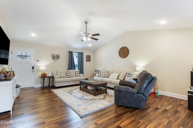 3833 Hillside Terrace Lane, Knoxville, TN 37924