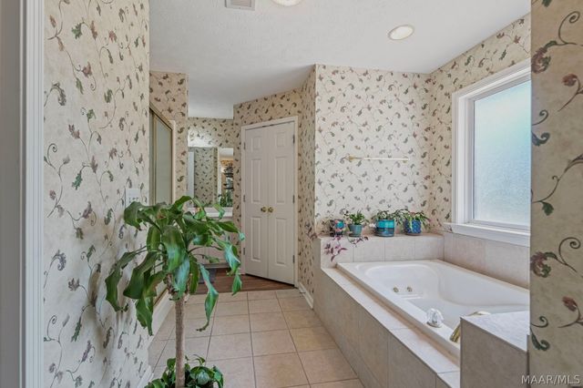 513 Fieldview Court, Montgomery, AL 36117