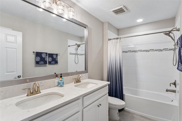 4124 CADENCE LOOP, Land O Lakes, FL 34638