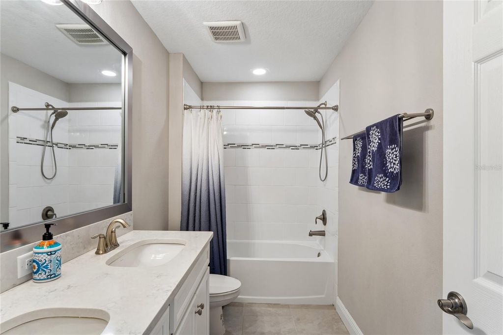 Image 35 of property listing at 4124 CADENCE LOOP, Land O Lakes, FL 34638