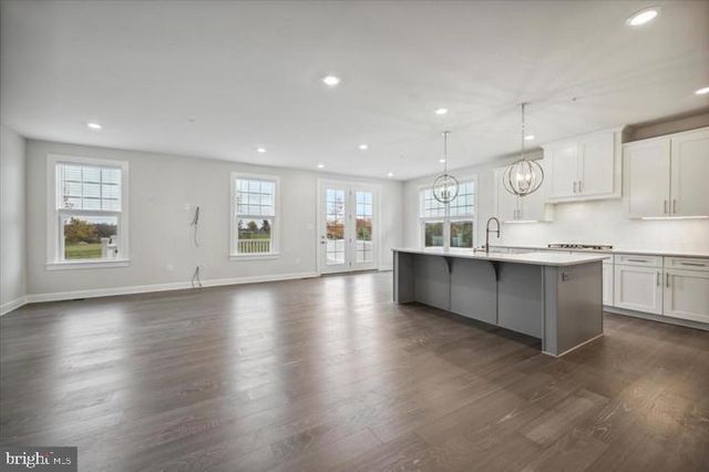 325 PIPER LN, Exton, PA 19341