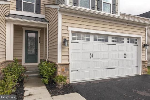 325 PIPER LN, Exton, PA 19341