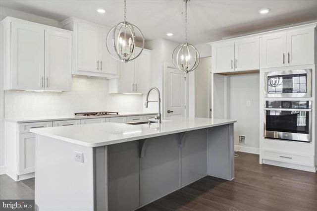 325 PIPER LN, Exton, PA 19341