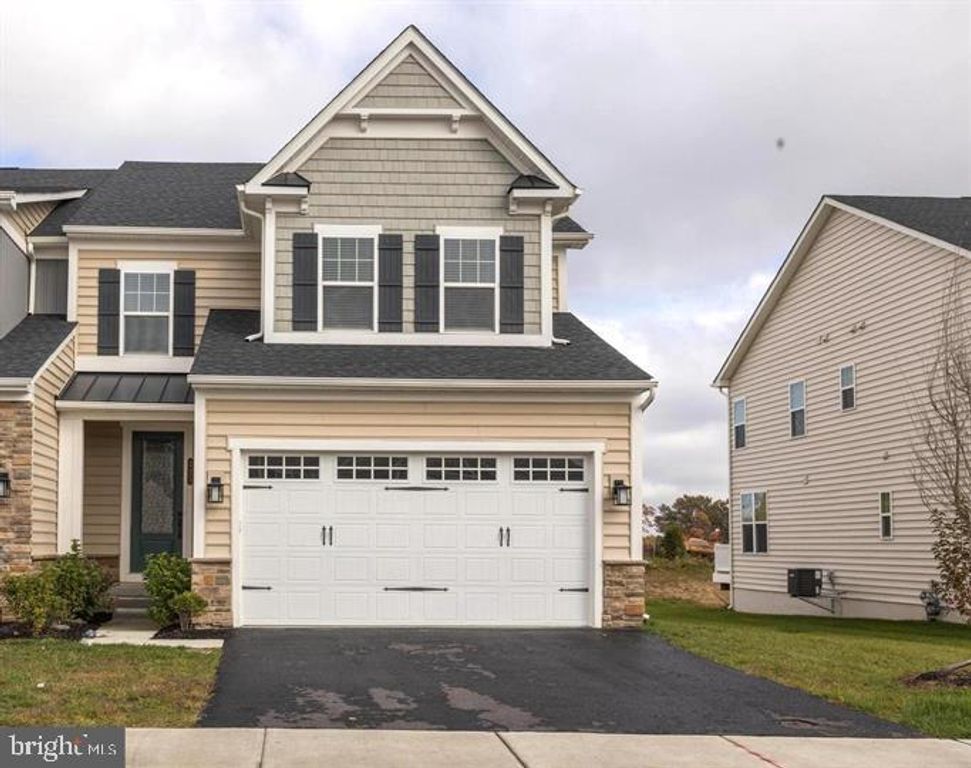 325 PIPER LN, Exton, PA 19341