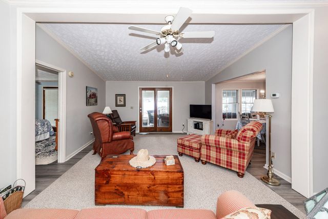 1529 Waters Edge Drive, Summerton, SC 29148