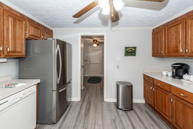 1529 Waters Edge Drive, Summerton, SC 29148