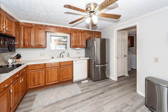 1529 Waters Edge Drive, Summerton, SC 29148