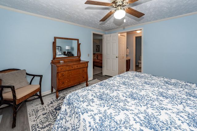1529 Waters Edge Drive, Summerton, SC 29148