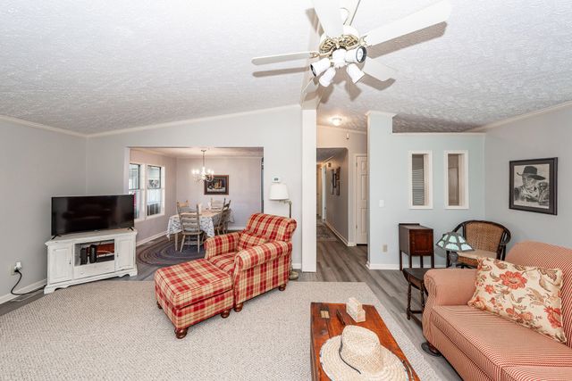 1529 Waters Edge Drive, Summerton, SC 29148