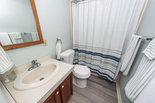 1529 Waters Edge Drive, Summerton, SC 29148