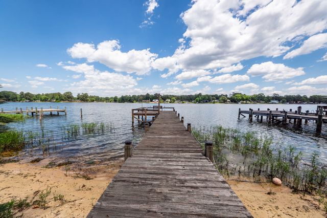 1529 Waters Edge Drive, Summerton, SC 29148