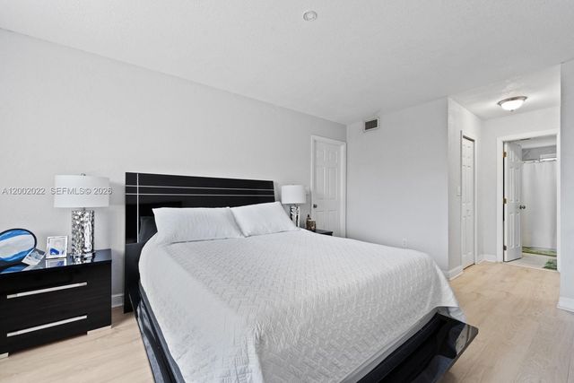 7845 Camino Real O-413, Miami, FL 33143