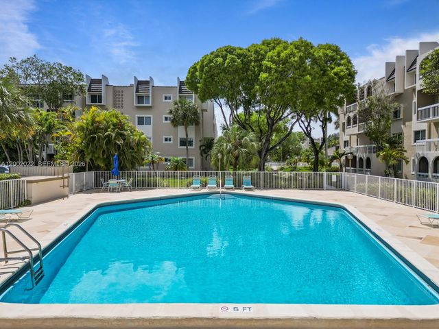 7845 Camino Real O-413, Miami, FL 33143