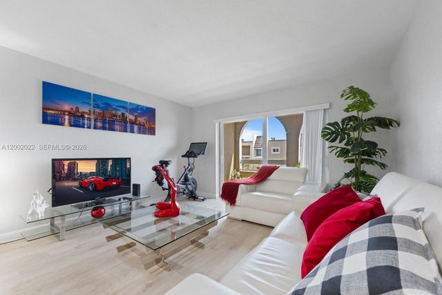 7845 Camino Real O-413, Miami, FL 33143