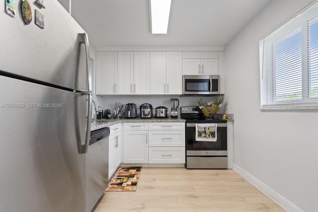 7845 Camino Real O-413, Miami, FL 33143