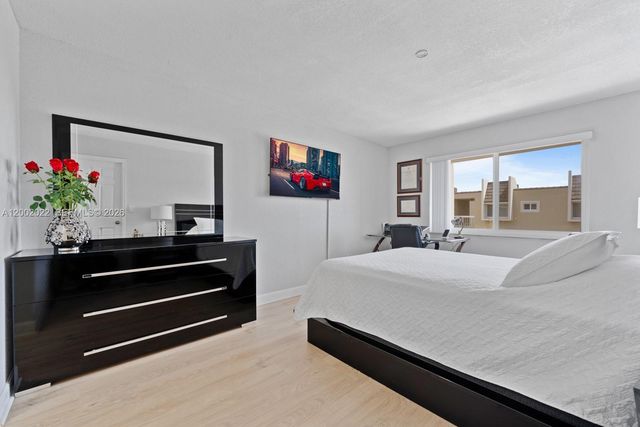 7845 Camino Real O-413, Miami, FL 33143