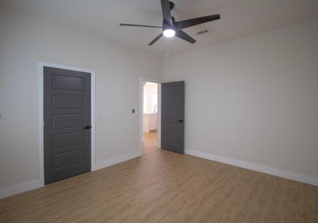 608 S Brighton Avenue, Dallas, TX 75208