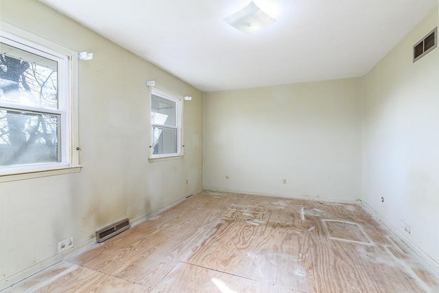 1021 Kouns Lane, Kansas City, KS 66111