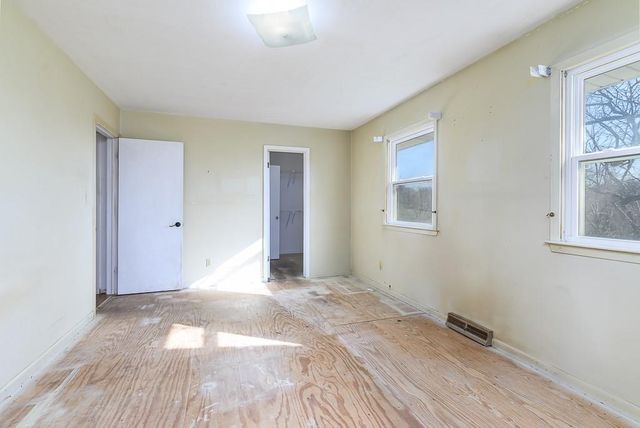 1021 Kouns Lane, Kansas City, KS 66111