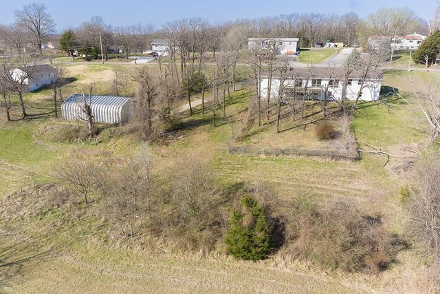 1021 Kouns Lane, Kansas City, KS 66111