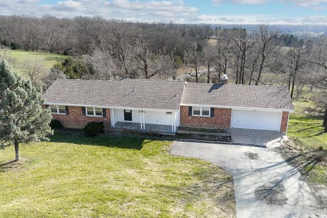 1021 Kouns Lane, Kansas City, KS 66111