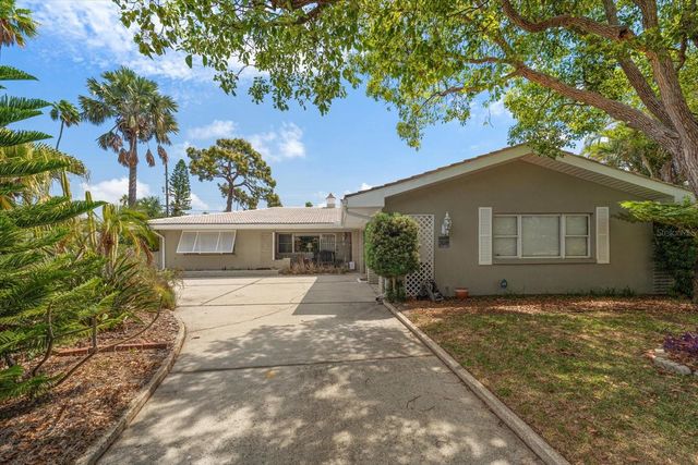 109 PONCE DE LEON BOULEVARD, Belleair, FL 33756