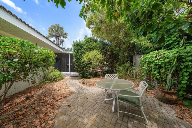 109 PONCE DE LEON BOULEVARD, Belleair, FL 33756
