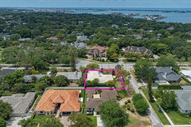 109 PONCE DE LEON BOULEVARD, Belleair, FL 33756