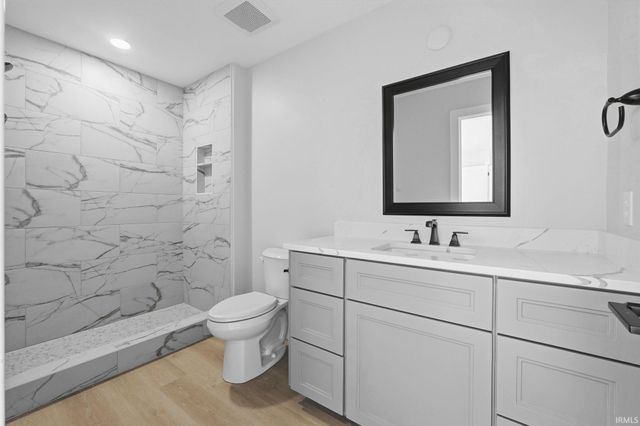 7398 Starks Boulevard, Fort Wayne, IN 46816