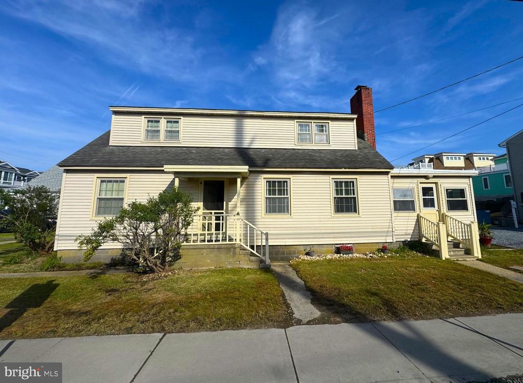 30 N PENNSYLVANIA AVE, Bethany Beach, DE 19930