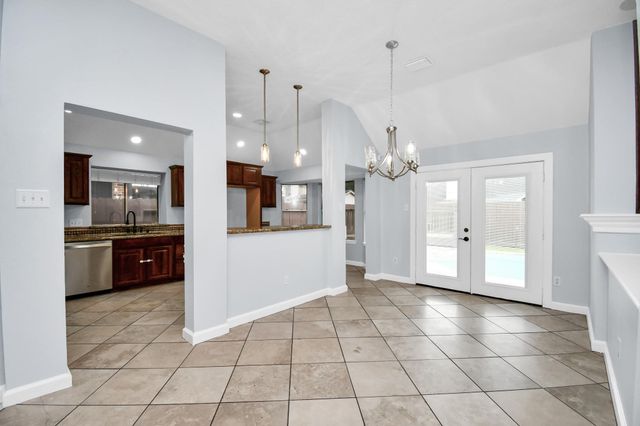 8802 Kensington Court, La Porte, TX 77571