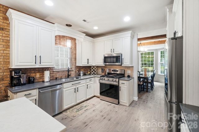 1424 Ridge Haven Road, Waxhaw, NC 28173