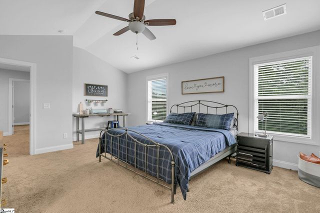 28 Fowler Oaks Lane, Simpsonville, SC 29681