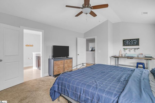 28 Fowler Oaks Lane, Simpsonville, SC 29681