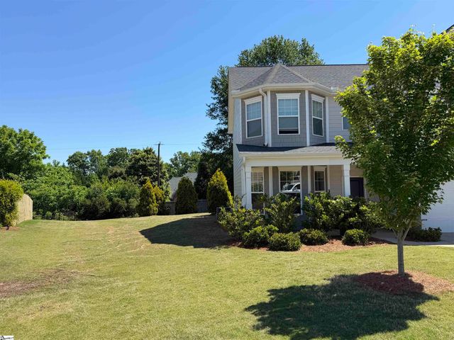 28 Fowler Oaks Lane, Simpsonville, SC 29681