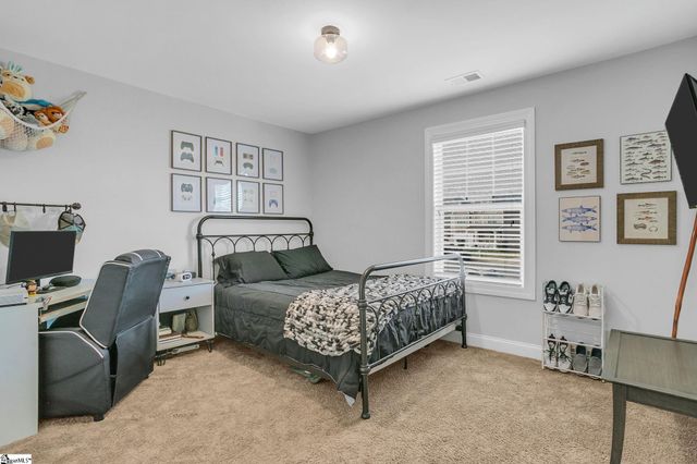 28 Fowler Oaks Lane, Simpsonville, SC 29681