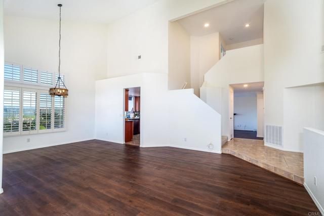 8482 Mesa Heights Road, Santee, CA 92071