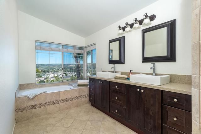 8482 Mesa Heights Road, Santee, CA 92071